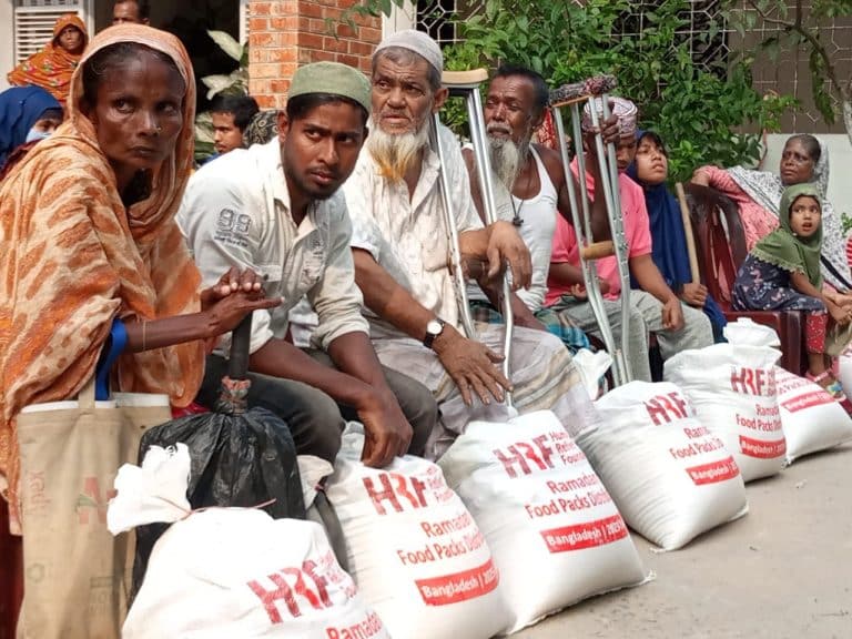 colis alimentaires pour familles au Bangladesh