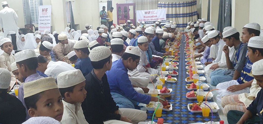 sadaqa iftar ramadan rohingyas 11