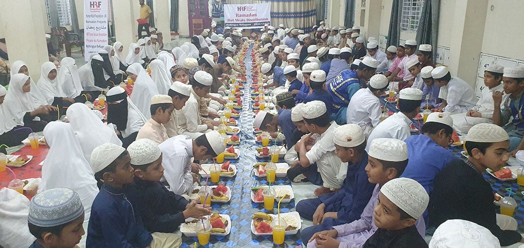 sadaqa iftar ramadan rohingyas 16