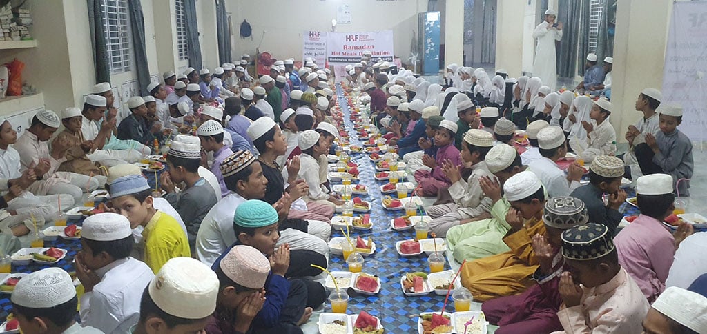 sadaqa iftar ramadan rohingyas 17