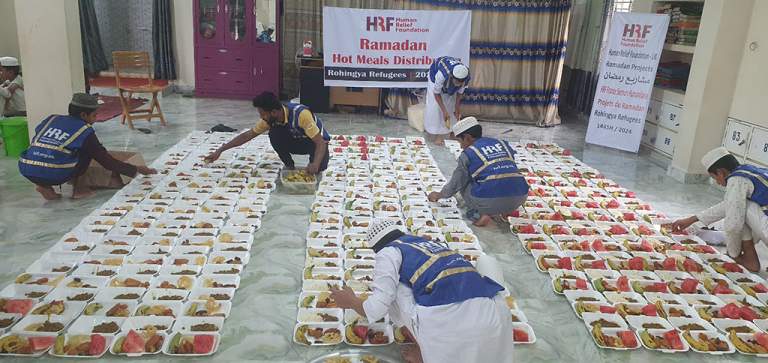 sadaqa iftar ramadan rohingyas 8